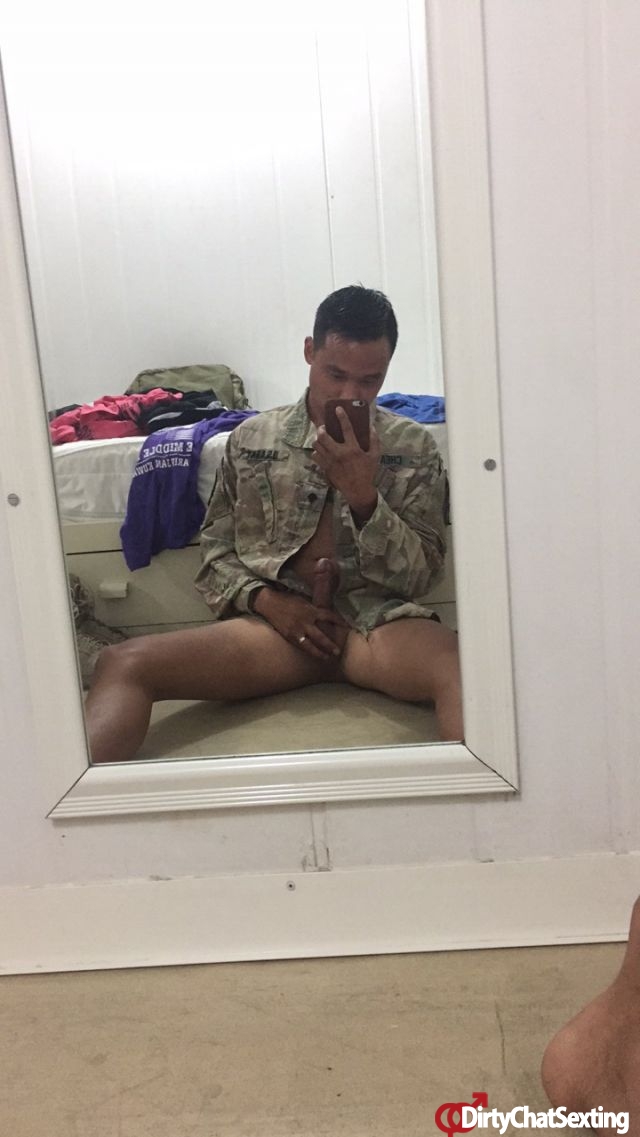 Nude photo of armycockboy #d716fcc78d634b9e